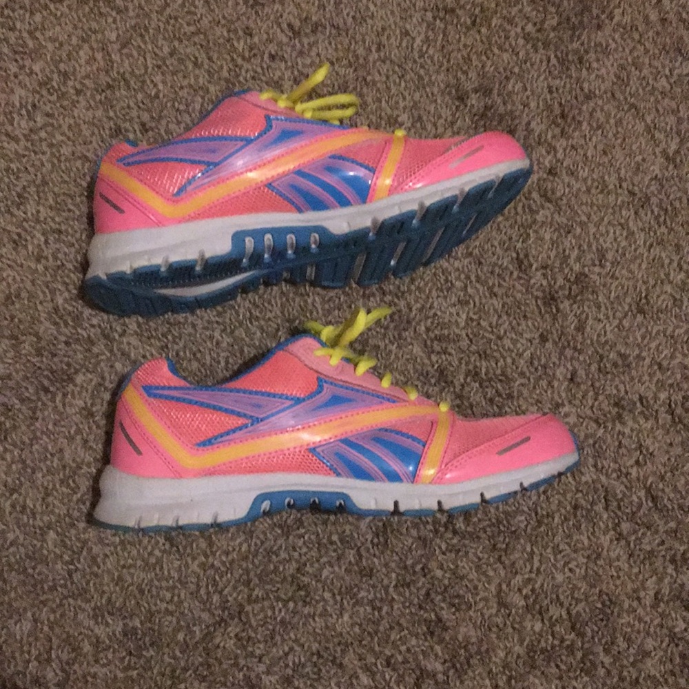 🎈Sale🎈Reebok Pink and Blue Sneakers